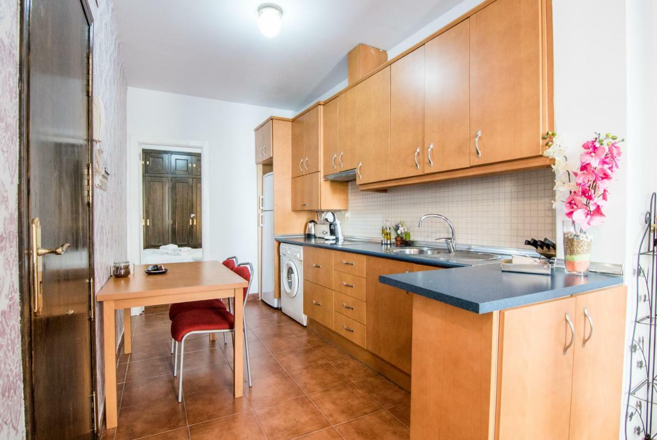 Tuguest Plaza Nueva Apartment グラナダ エクステリア 写真