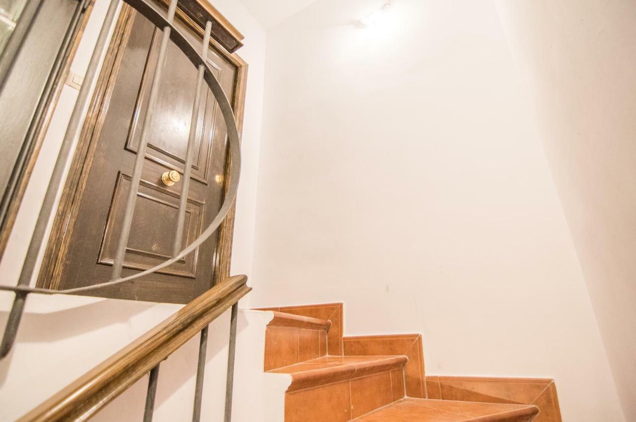 Tuguest Plaza Nueva Apartment グラナダ エクステリア 写真